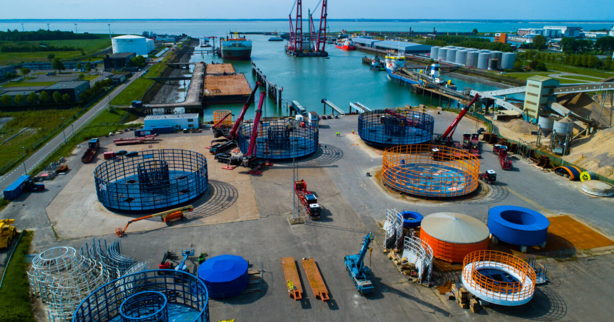 Rental Equipment | Dutch Offshore Contractors